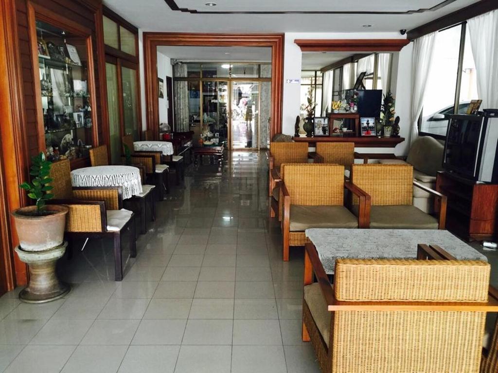 Vipa House Hotel Chiang Mai Exterior photo
